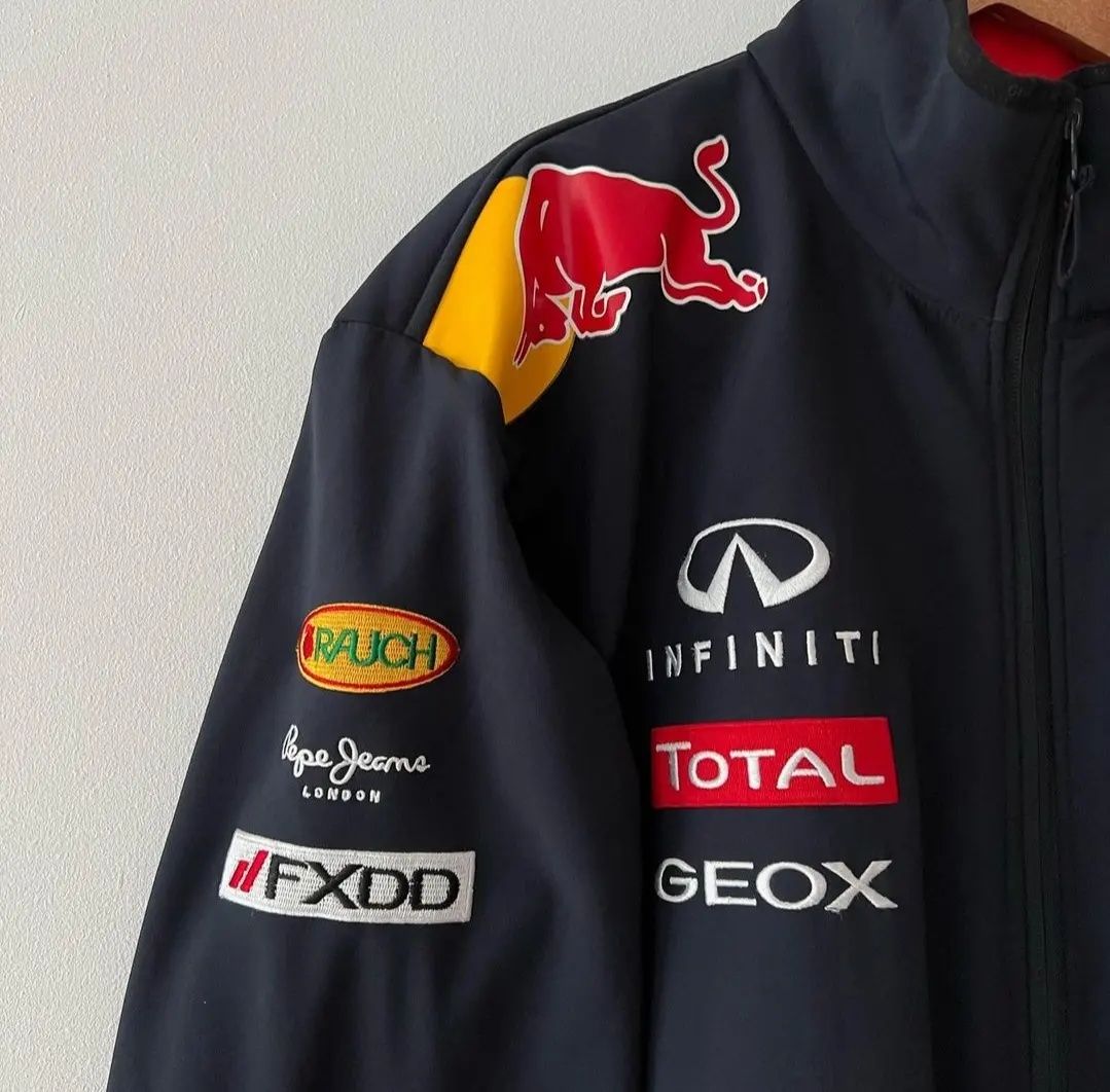 Geacă de colecție F1 Redbull cu sponsori autentică