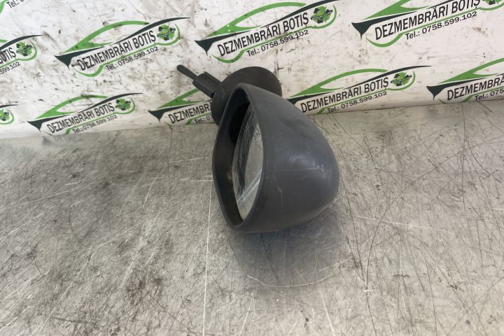 Oglinda dreapta manuala E11026309 / E11 026309 Dacia Logan prima gene