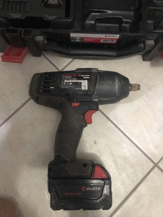 Pistol impact desfacut roti Wurth la set cu 2 acumulatori
