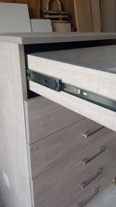 Stol,tumba kamud sotiladi.