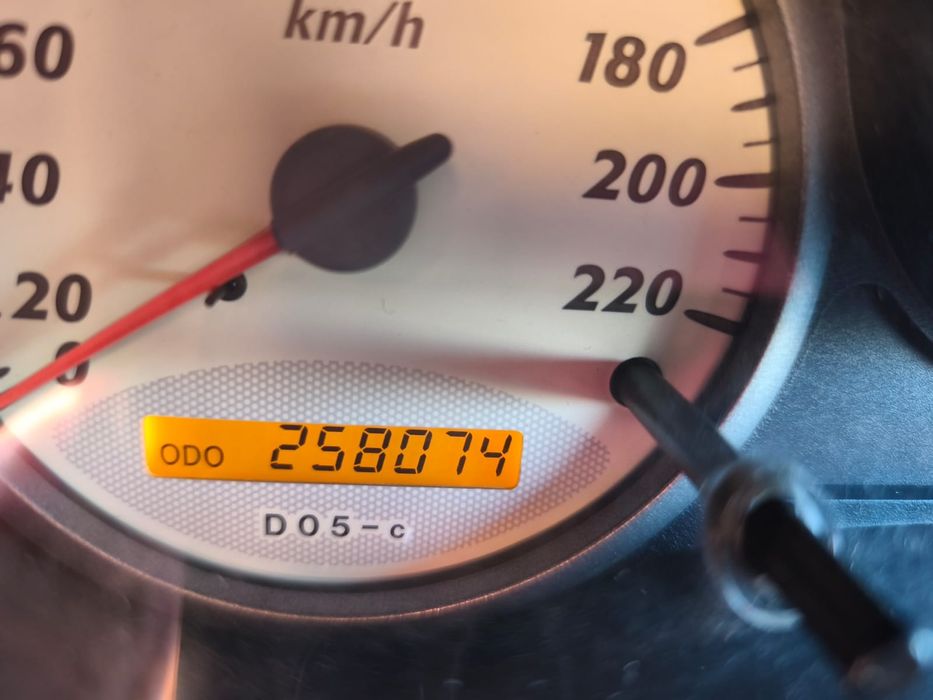 Vând Toyota rav 4 2.0 benzina 150CP