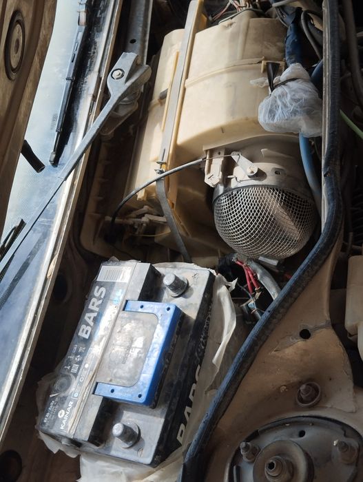 Ауди 100 сатлады