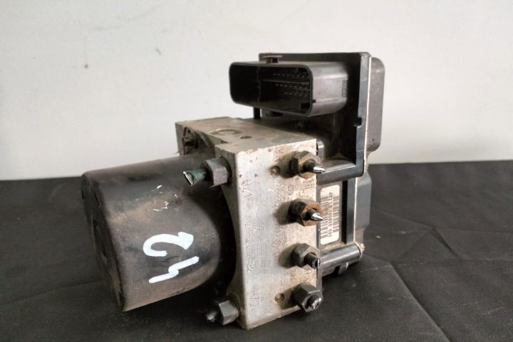 Pompa abs 1.2 B  6Q0907379AF Volkswagen VW Polo a 4-a generatie 9N (f