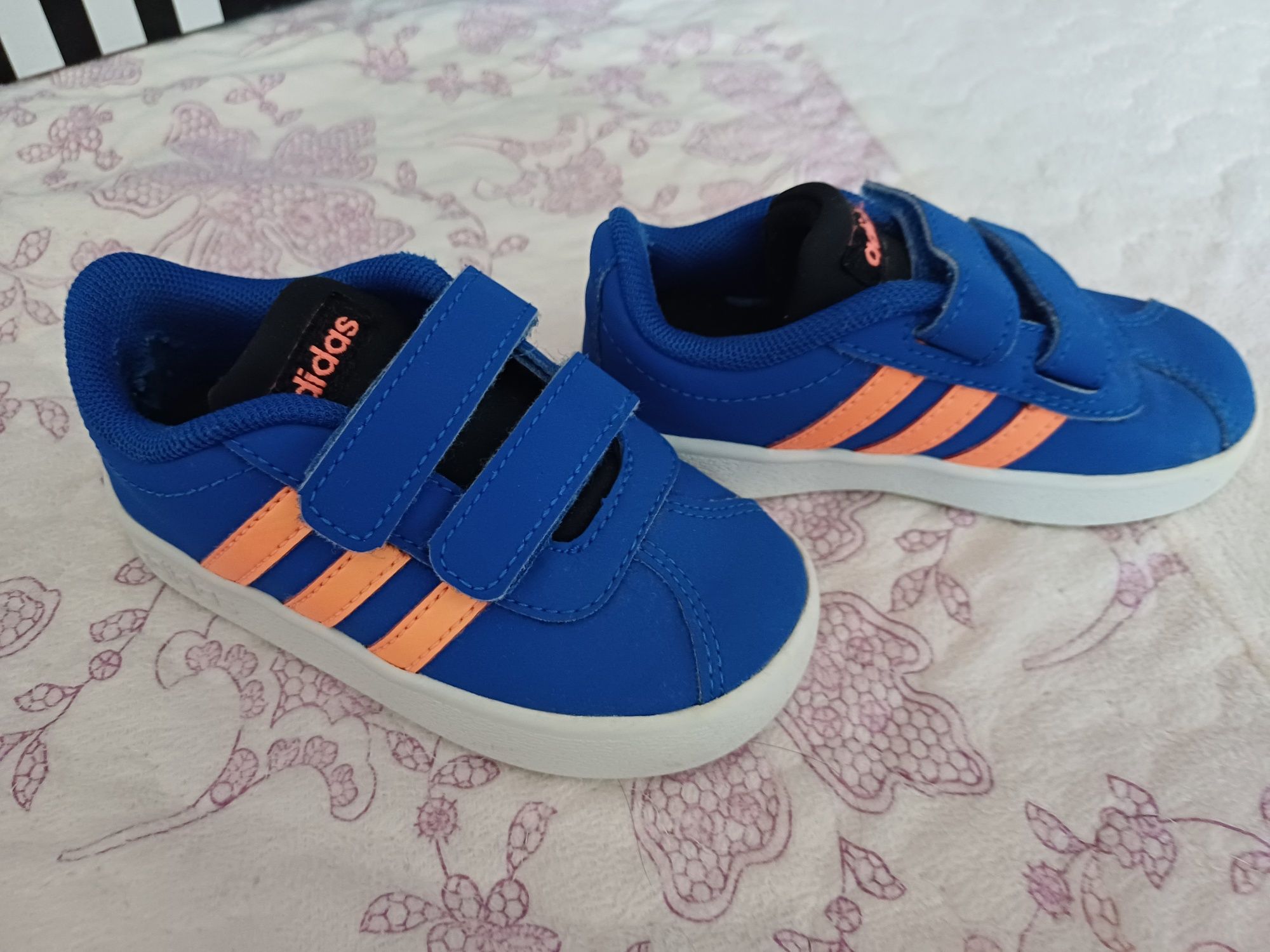 Маратонки  Adidas