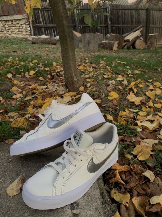 Adidași Nike blazer low