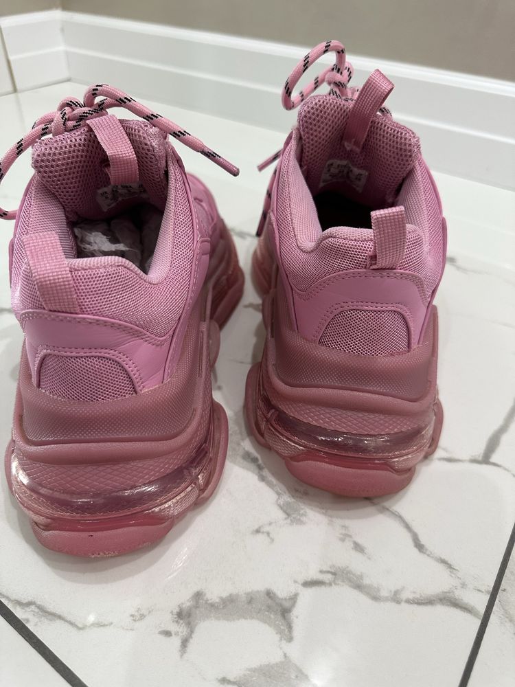 Налични Розови Balenciaga