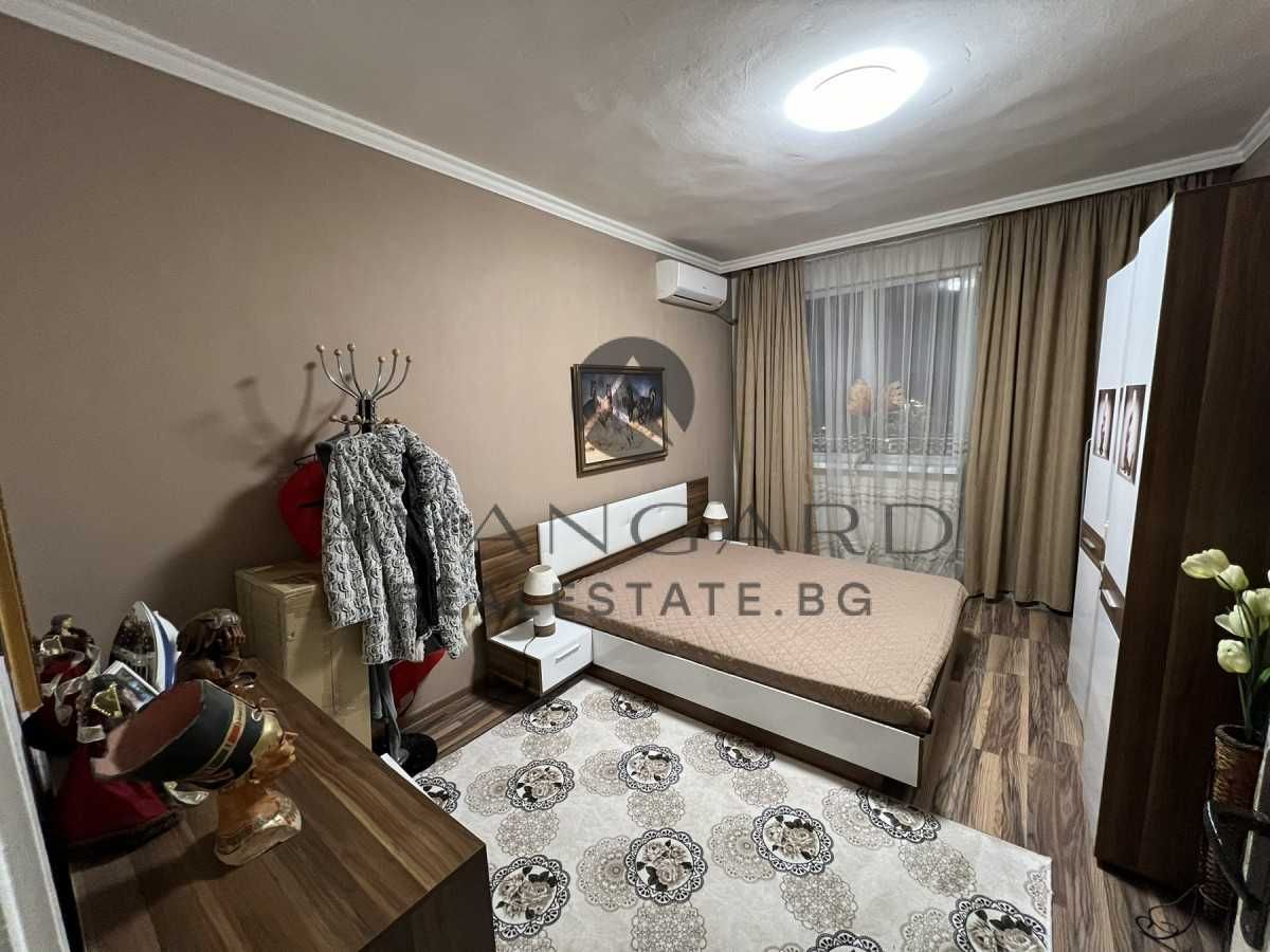 Продава се Тристаен апартамент в Пловдив, Централна гара - 100 кв.м за 2500 €/кв.м - Снимка #6