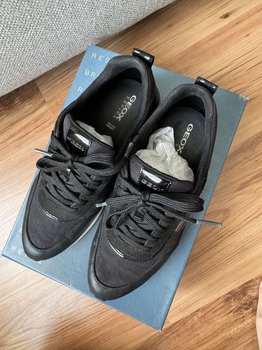 Маратонки Geox , 37 номер