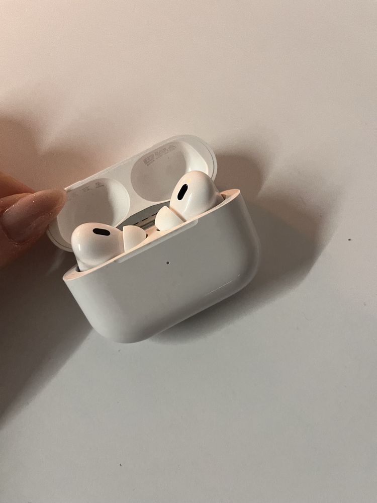 Apple airpods pro (2nd gen)