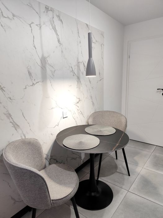 Închiriez apartament zona centrala Școlilor/Plevnei