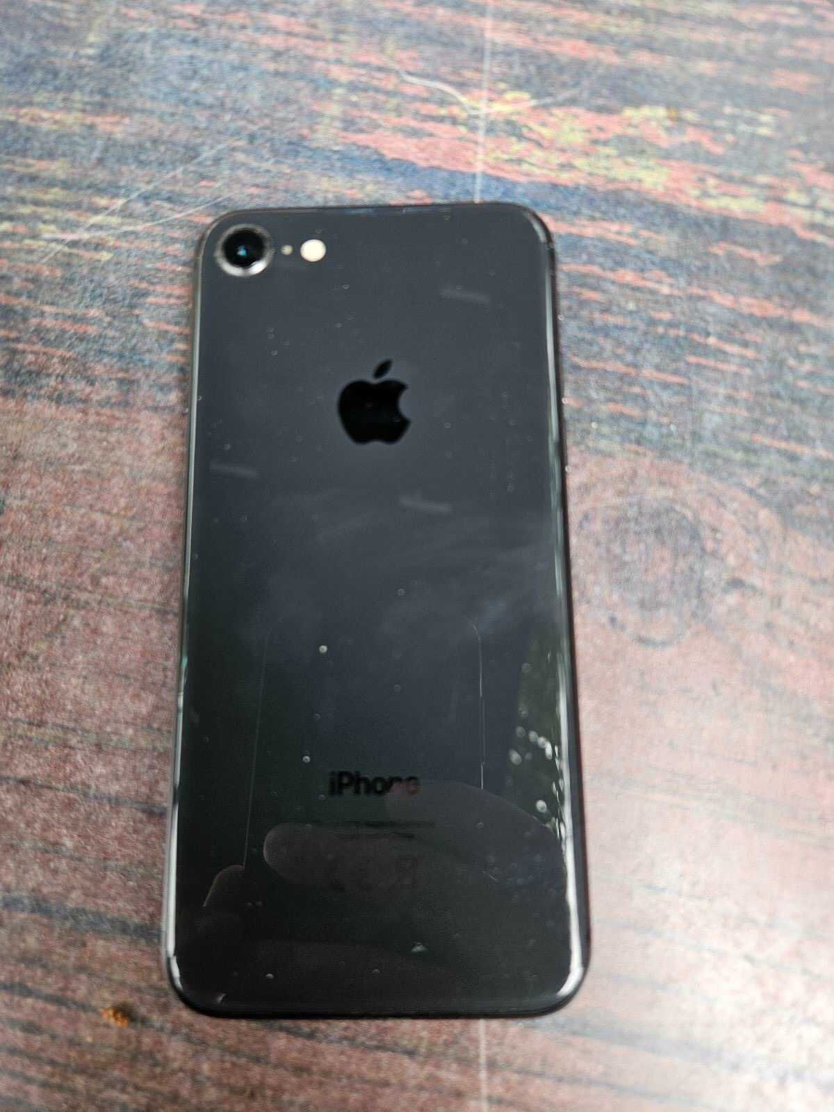 iPhone 8 втора употреба