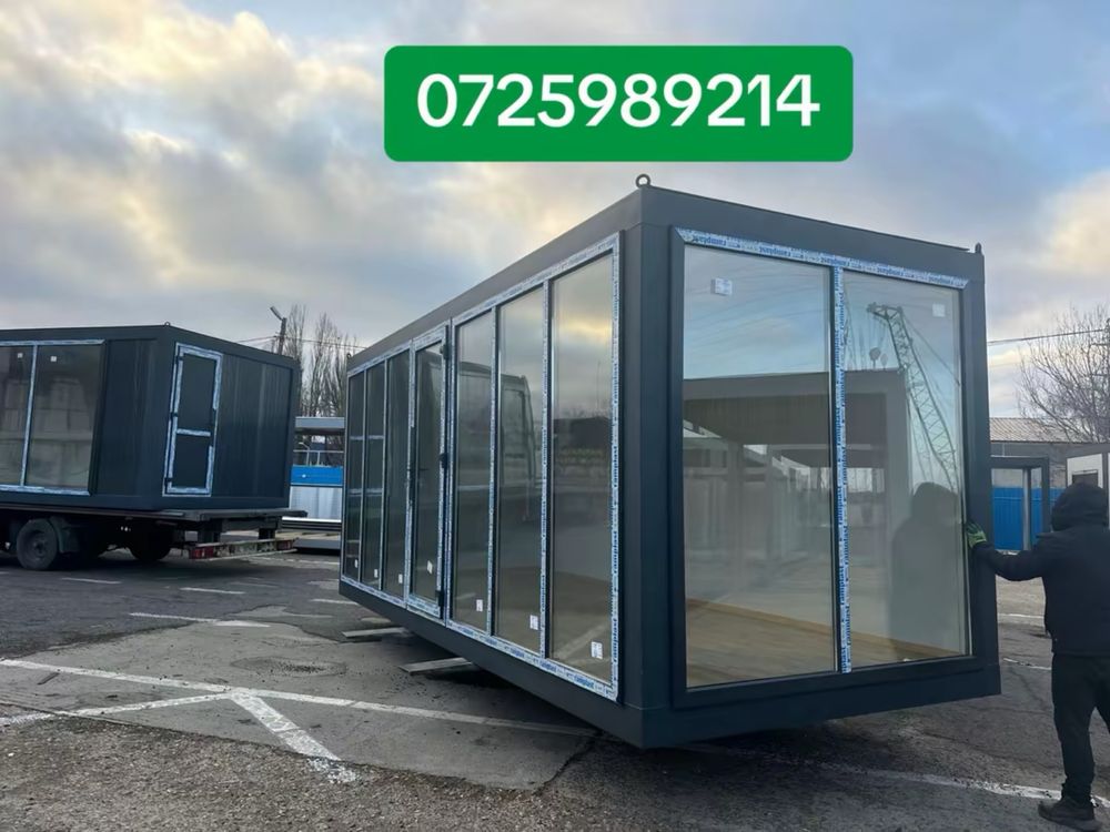 Container modular 3m x 6m cu vitrina si riflaj lemn grup sanitar