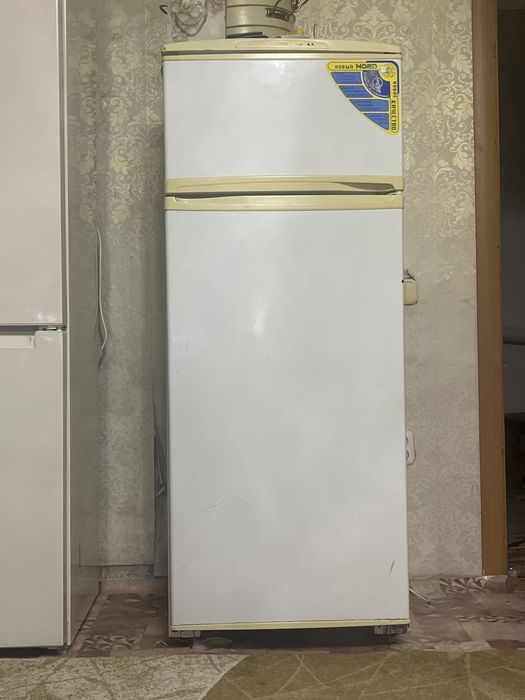 Холодильник рабочии в хорошем состоянии