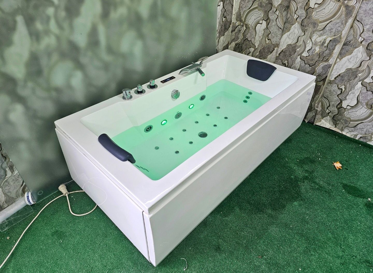 *Spa* Хидромасажна вана Джакузи с Подгрев 1.77х0.89