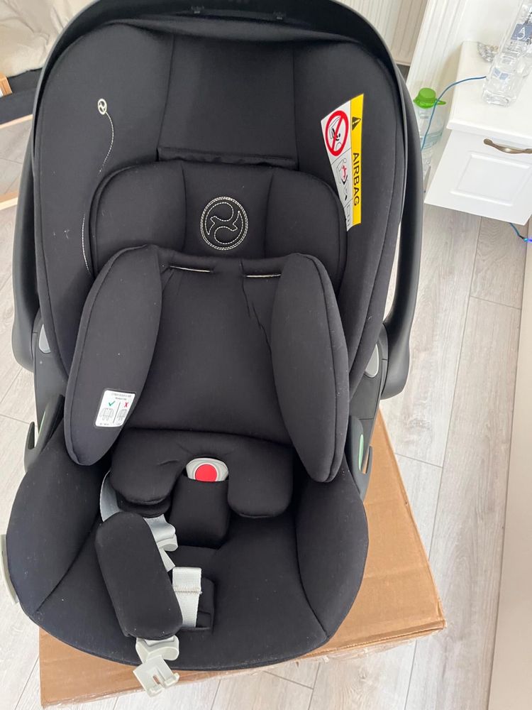 Scoica pentru bebelusi Cybex Gold Cloud G i-  Size Moon Black, negru.