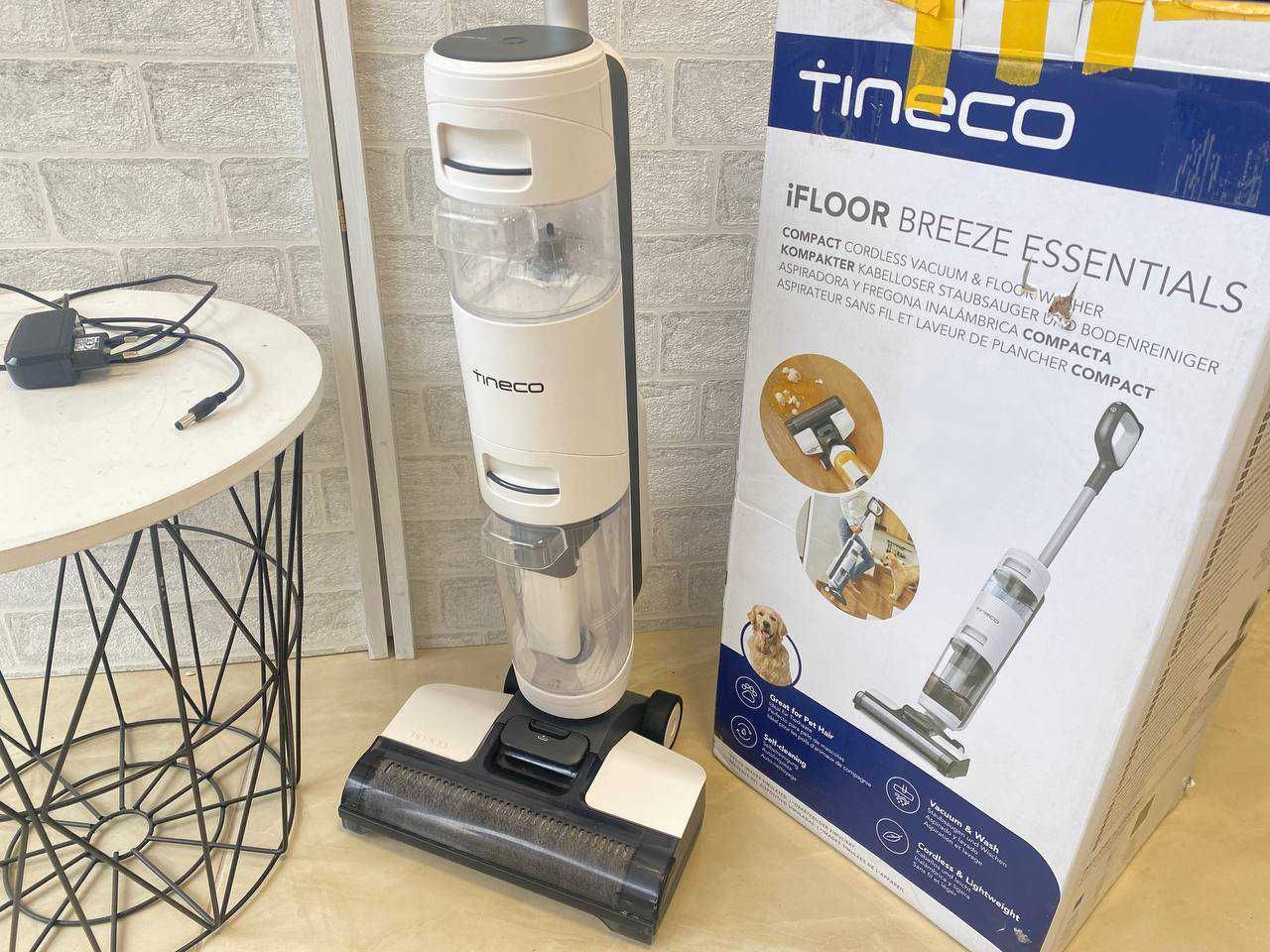 Прахосмукачка с моп и измиване Tineco iFloor Breeze Essentials 21.6V