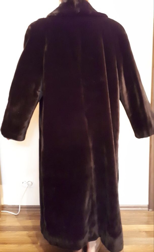 Haina blana, culoare maro, made to measure, preț minim!!!