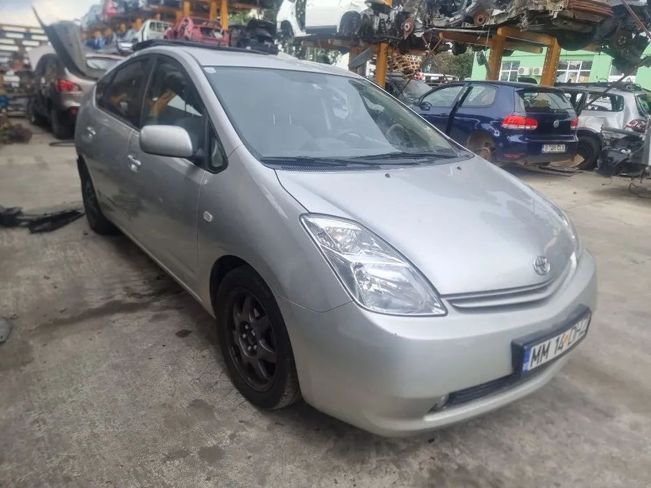 Dezmembrez Toyota Prius , an 2005, motor 1.5 hybrid, 57 kw, 1nz-fxe, cutie de viteze automata
