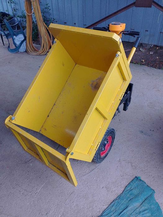 Самосвал електрически