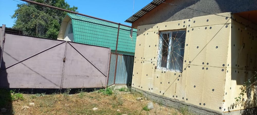 Продам жилую дачу в пригороде
