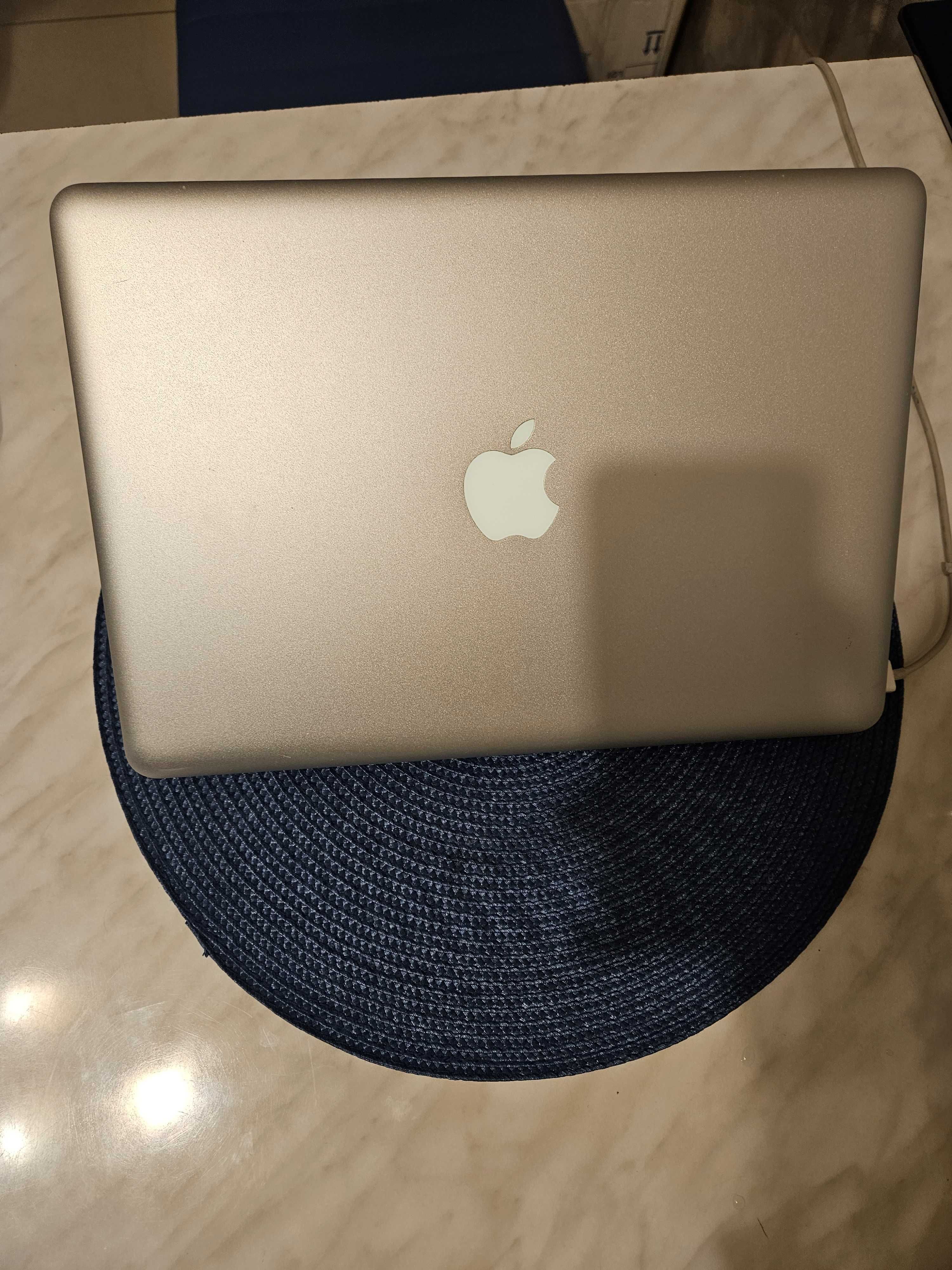 Laptop de la Apple MCBOOK