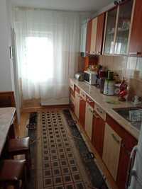 Apartament de vanzare cu 3 dormitoare pe Strada Crangului