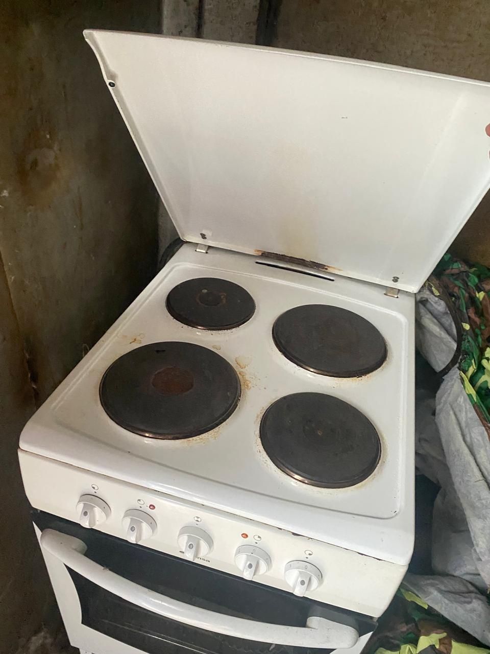 Продам электронную плиту