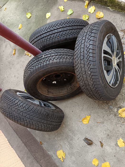 Vand anvelope de iarna in stare buna
