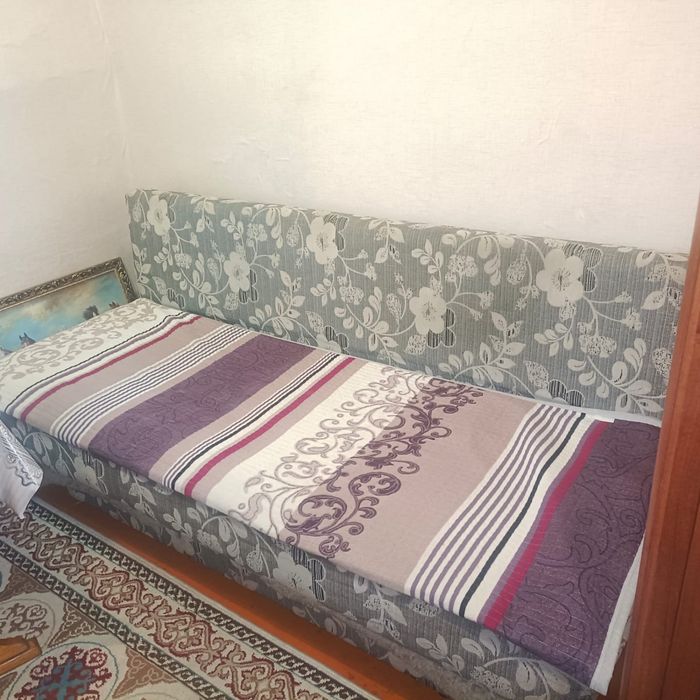 Продам диван недорого