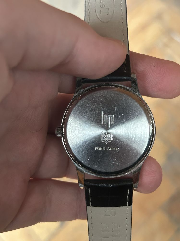 Мъжки часовник LIP Black Leather Strap In Good Condition