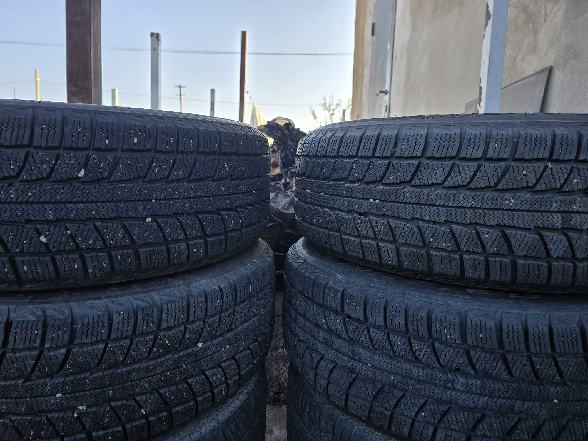 Продам резины в хорошем состояние