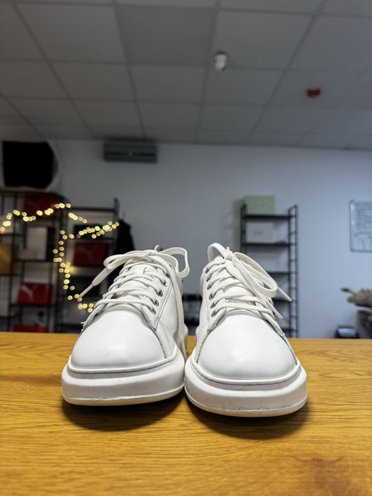 Karl Lagerfeld Spike