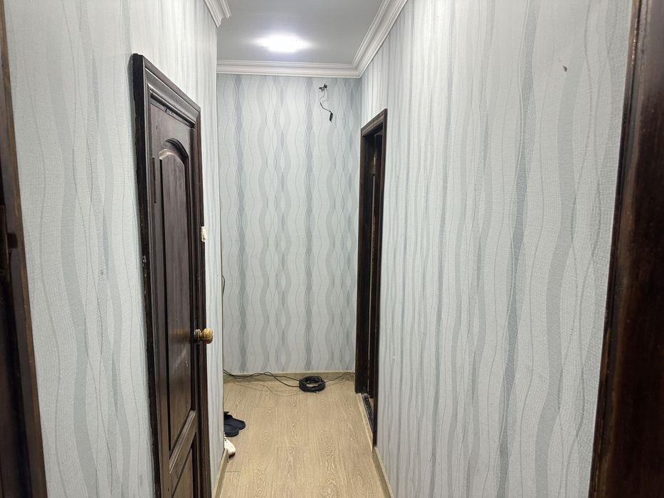 Сотилади Чилонзор 26 квартал 1 хонали 42 кв м