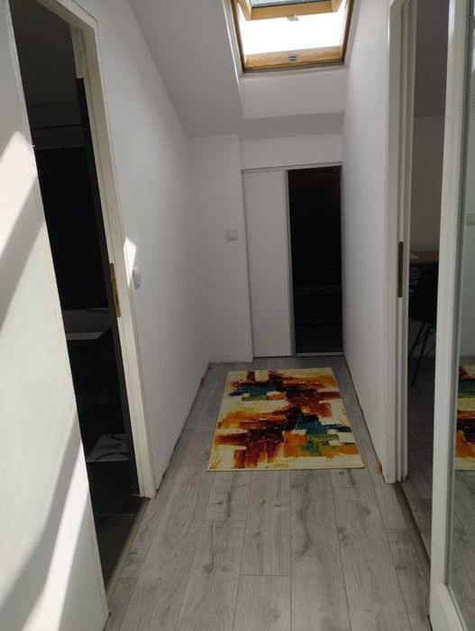 Vând apartament 4 camere