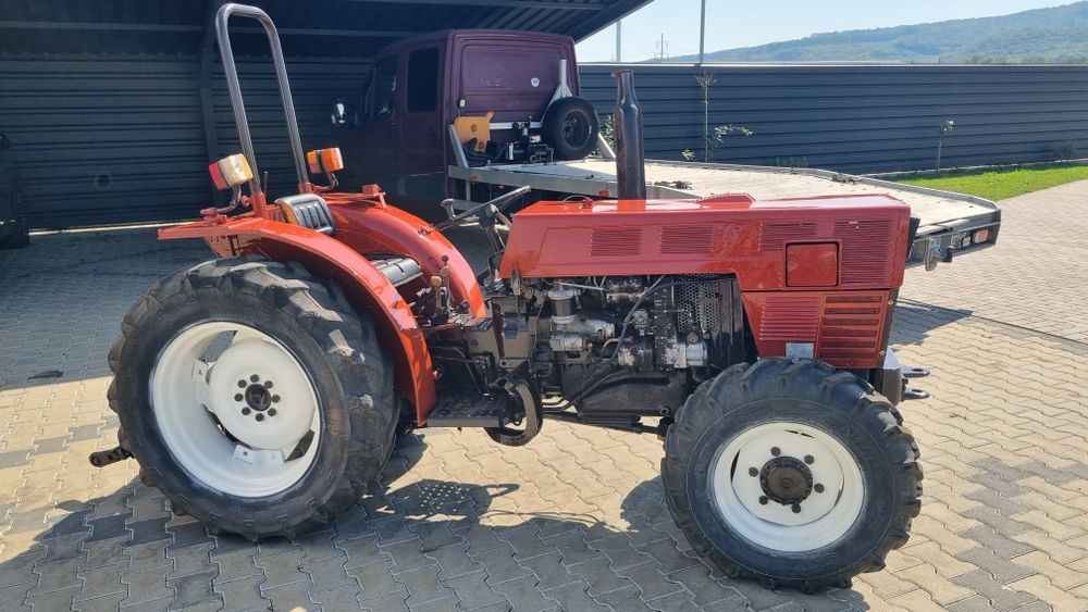 Fiat 470 DTVE tractor 4x4 viticol motor in 3 cilindri