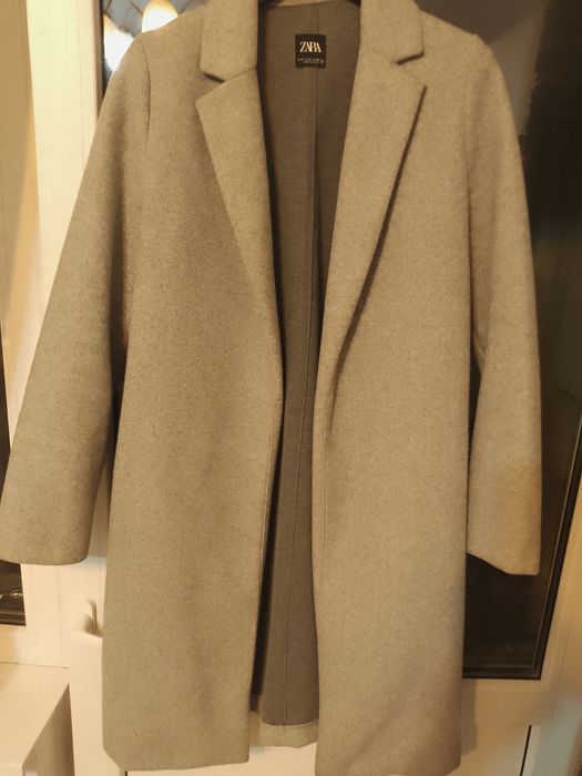 Palton dama Zara mărime S din lână ca nou