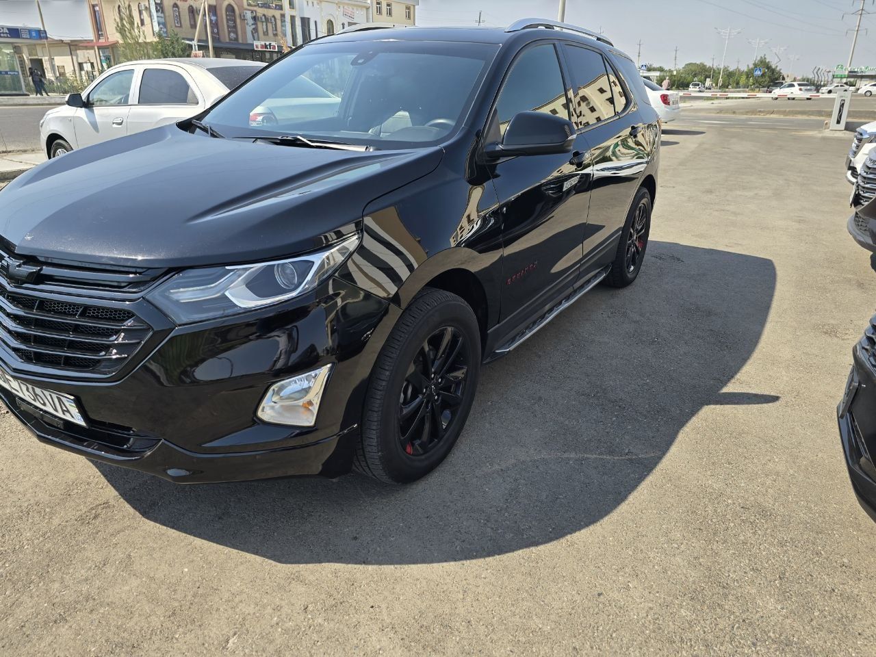 Chevrolet equinox sotiladi radnoy