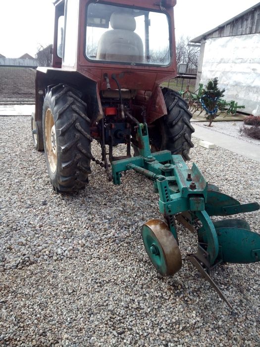 Tractor U445 cu echipament