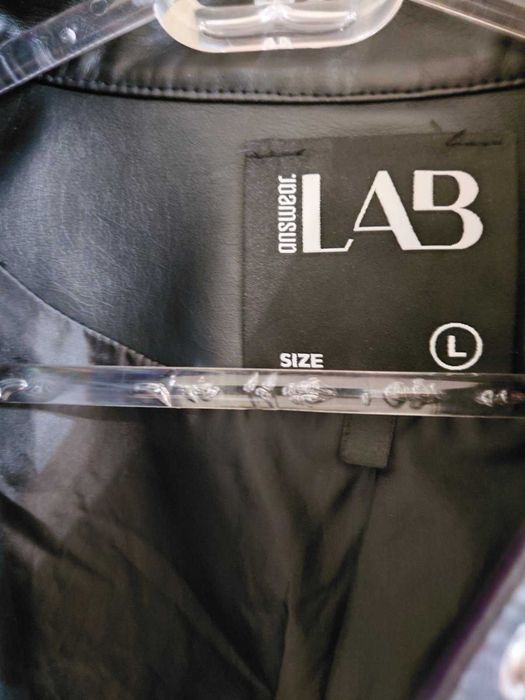 Дамско черно яке