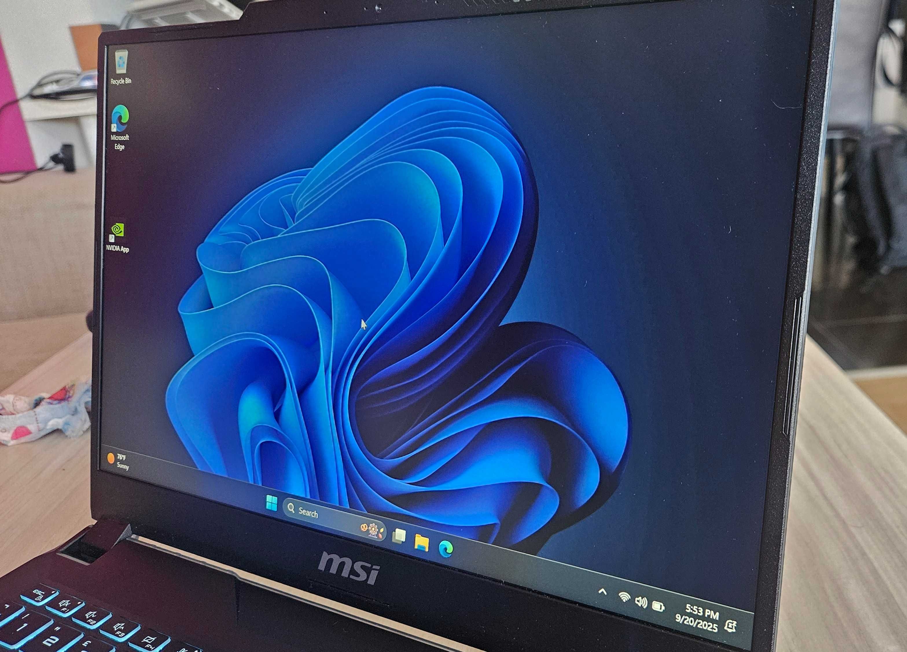 MSI Cyborg 14 A13vf 4060 8gb i7-13620H 16gb ddr5