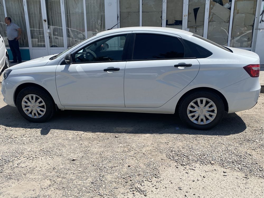 Lada Vesta naxtga, va cherez bank mumkin