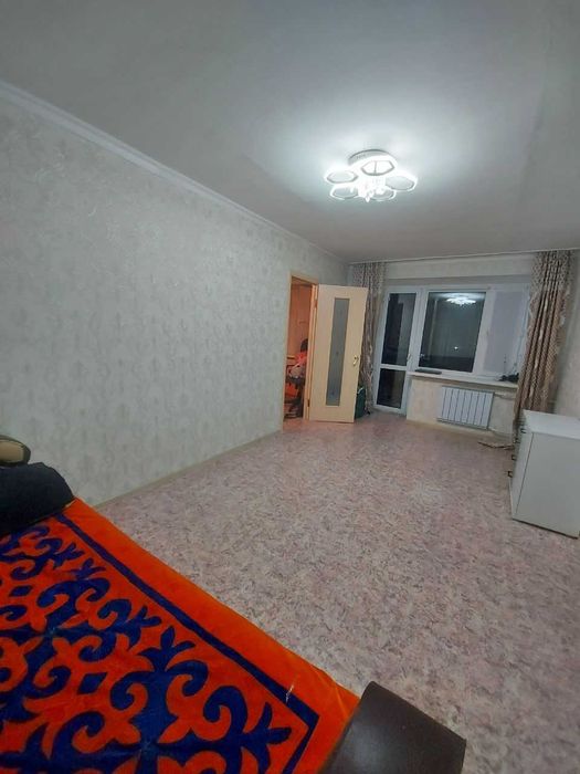 `Продам 2 комнатную уютную квартиру в Сортировке, дом Фудмарта