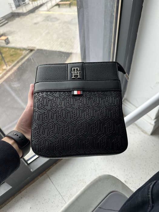 Барсетка томми в хорошем качестве