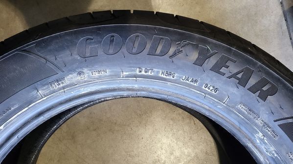 255/55/19/GOODYEAR/4бр