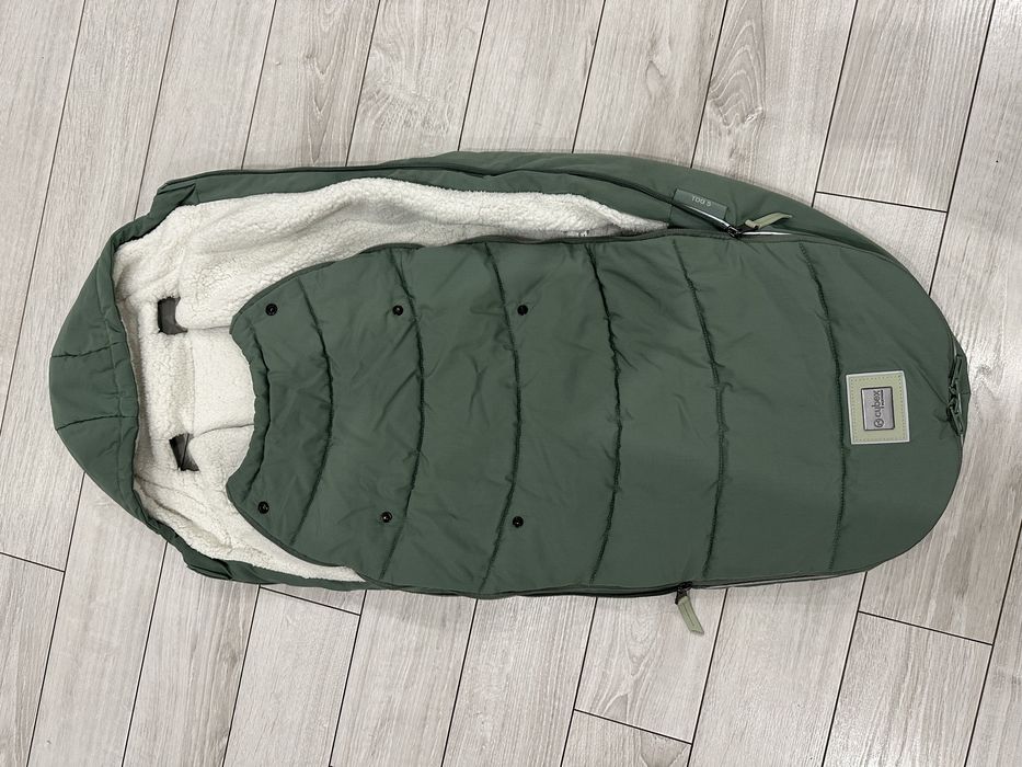 Cybex leaf green чувал+ тапицерия