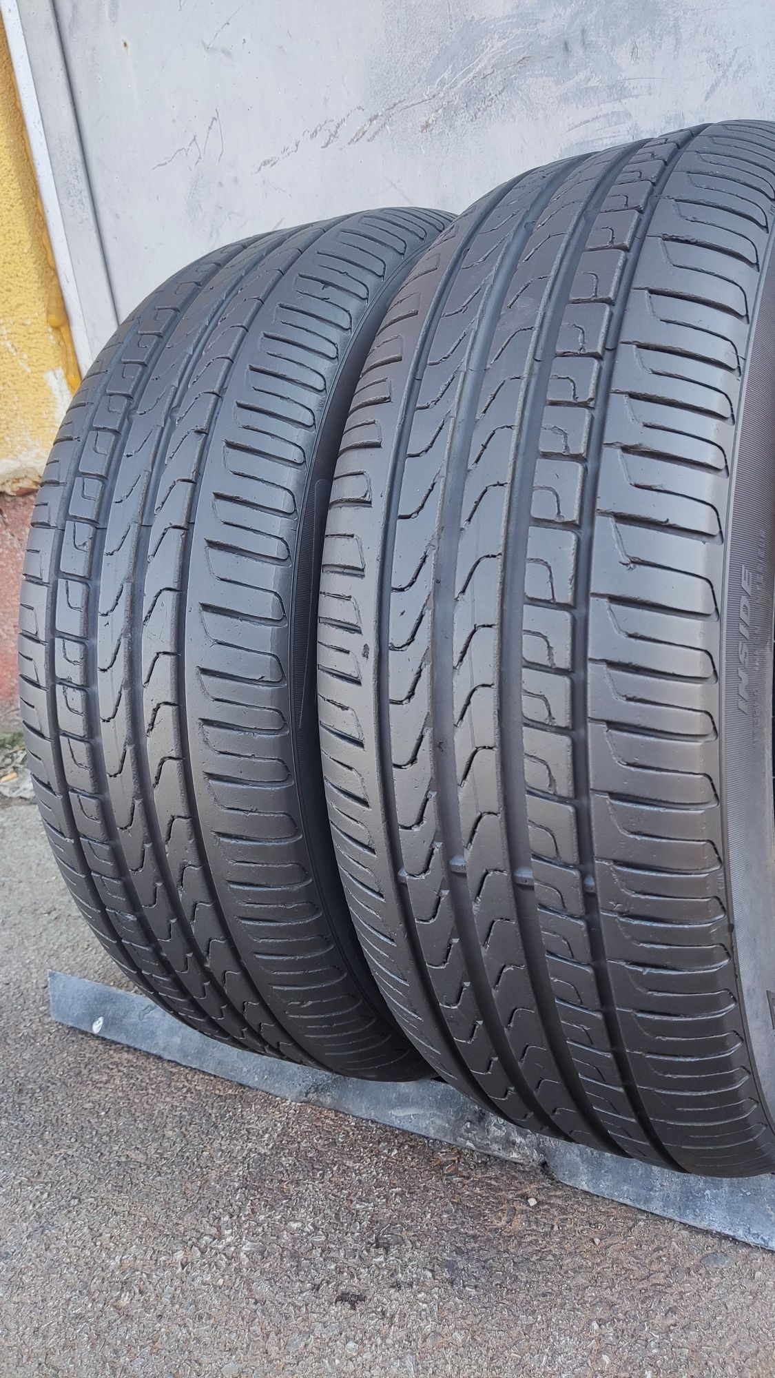 2бр. летни гуми 225/55/17 Pirelli Cinturato P7, MO
dot22
7.4mm
Добро с
