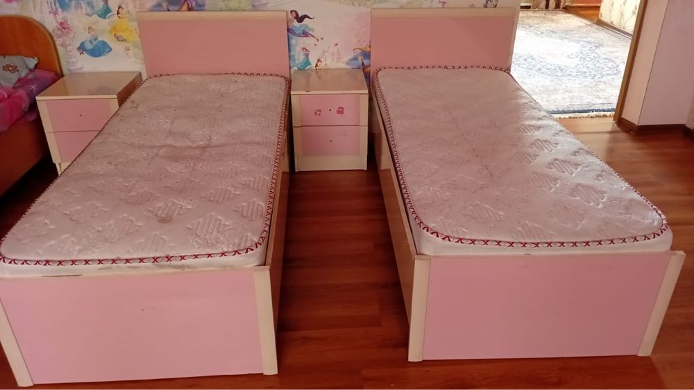 Детский кровать с тумбой