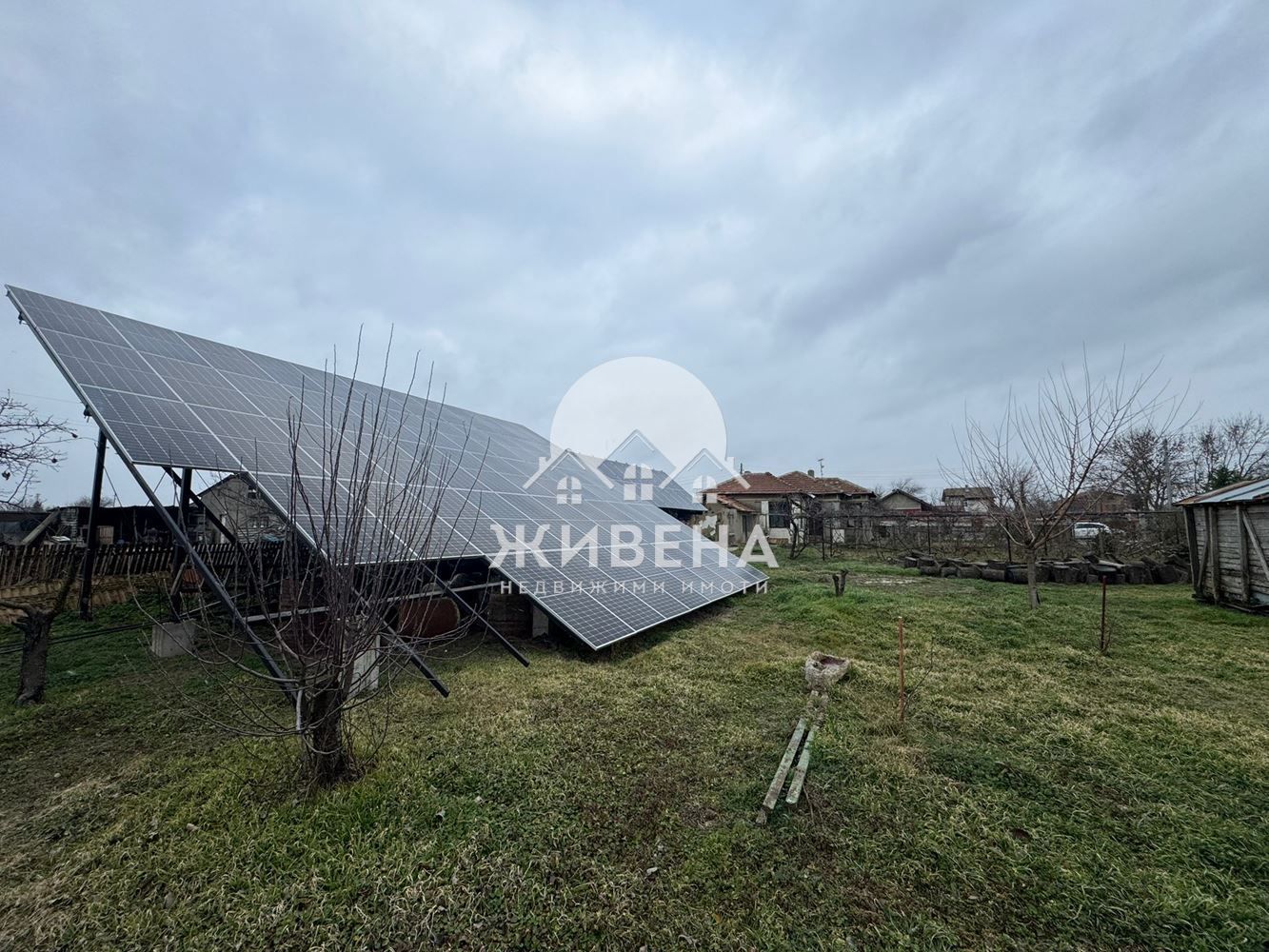 Продава къща с фотоволтаици, с. Победа