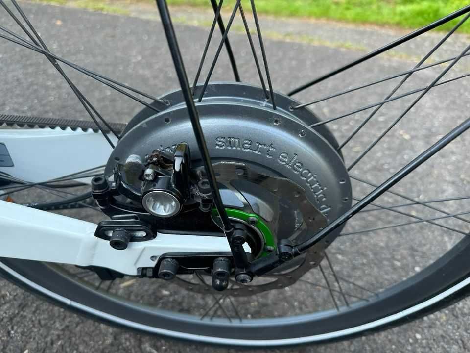 Smart-Хибриден електрически велосипед  Mercedes-Benz E-Bike