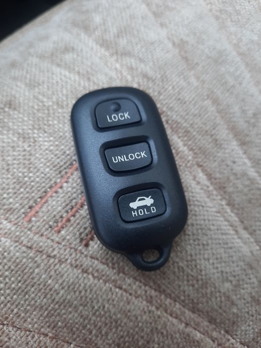 Корпус брелок штатной сигнализации Toyota 4runner